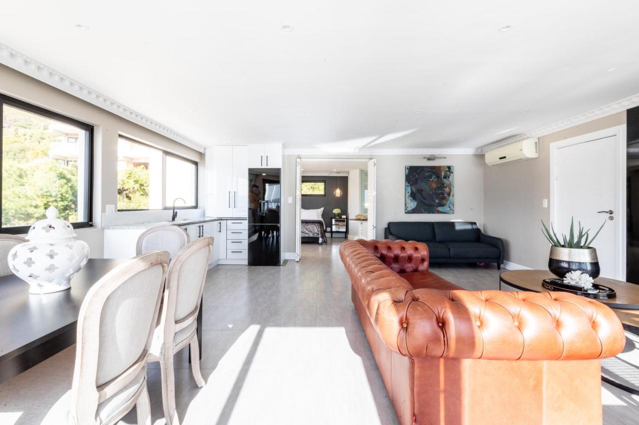 Oceana Palms Luxury Guest House Gordonʼs Bay Exteriör bild