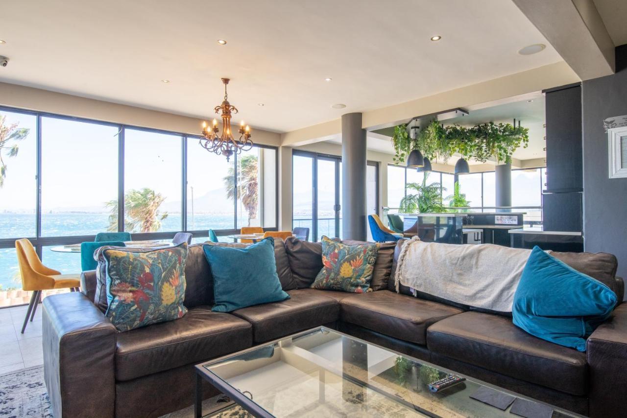 Oceana Palms Luxury Guest House Gordonʼs Bay Exteriör bild